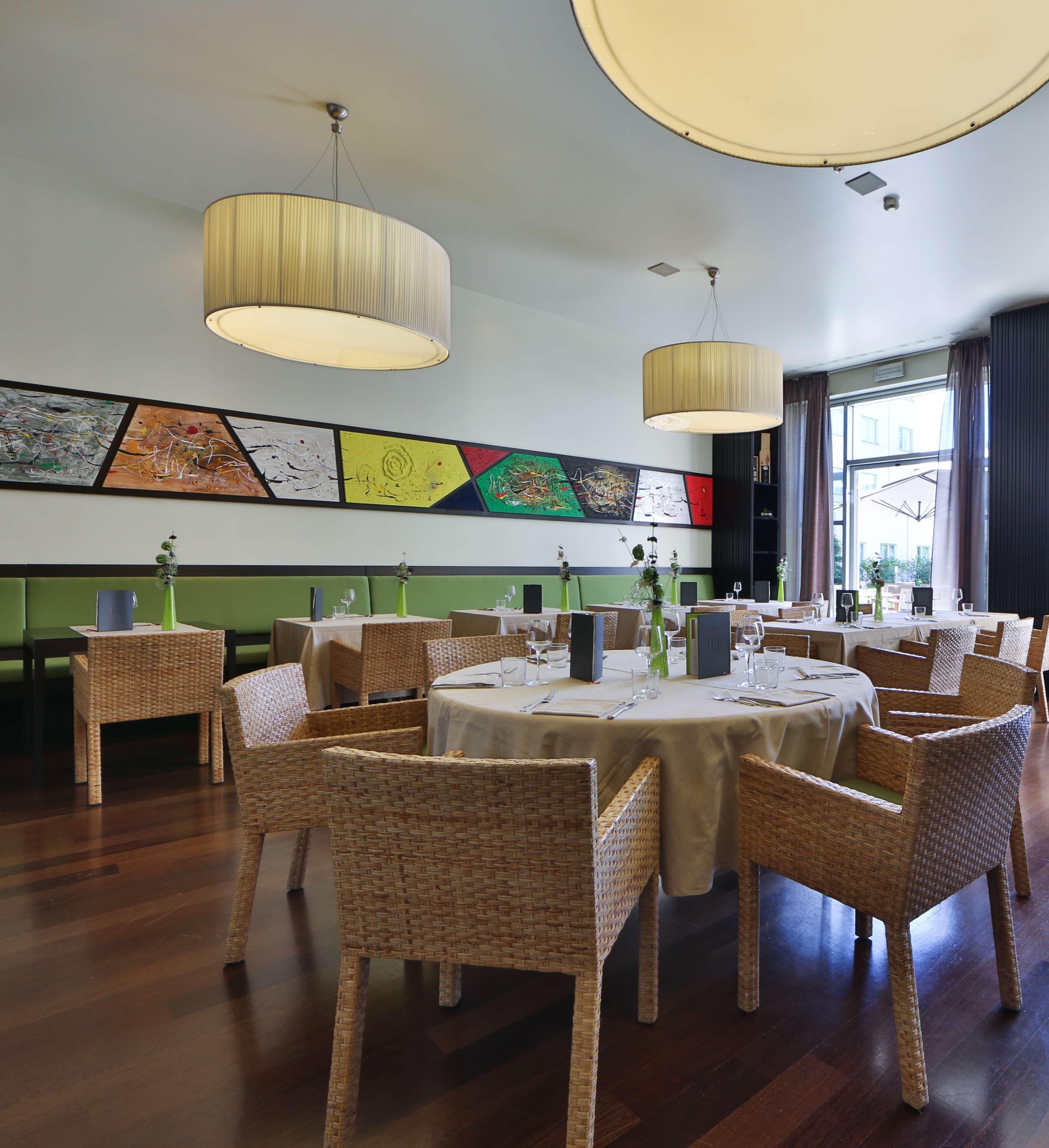Best Western Plus Hotel Le Favaglie Cornaredo Exterior foto