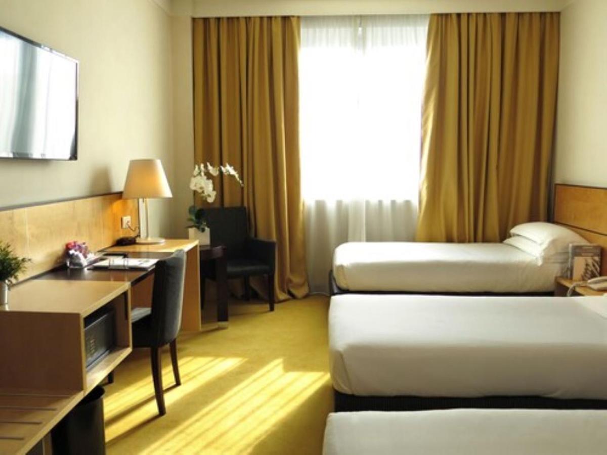 Best Western Plus Hotel Le Favaglie Cornaredo Exterior foto