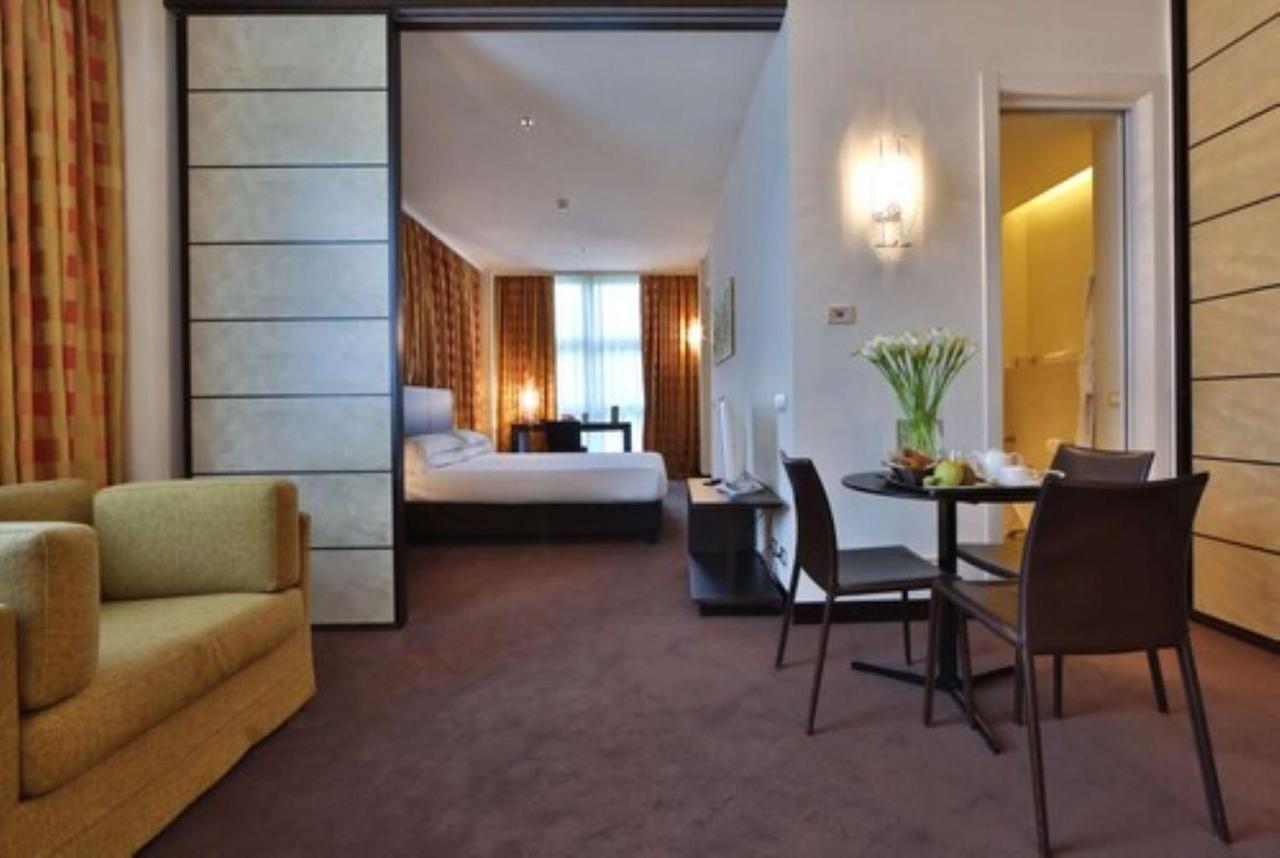 Best Western Plus Hotel Le Favaglie Cornaredo Exterior foto